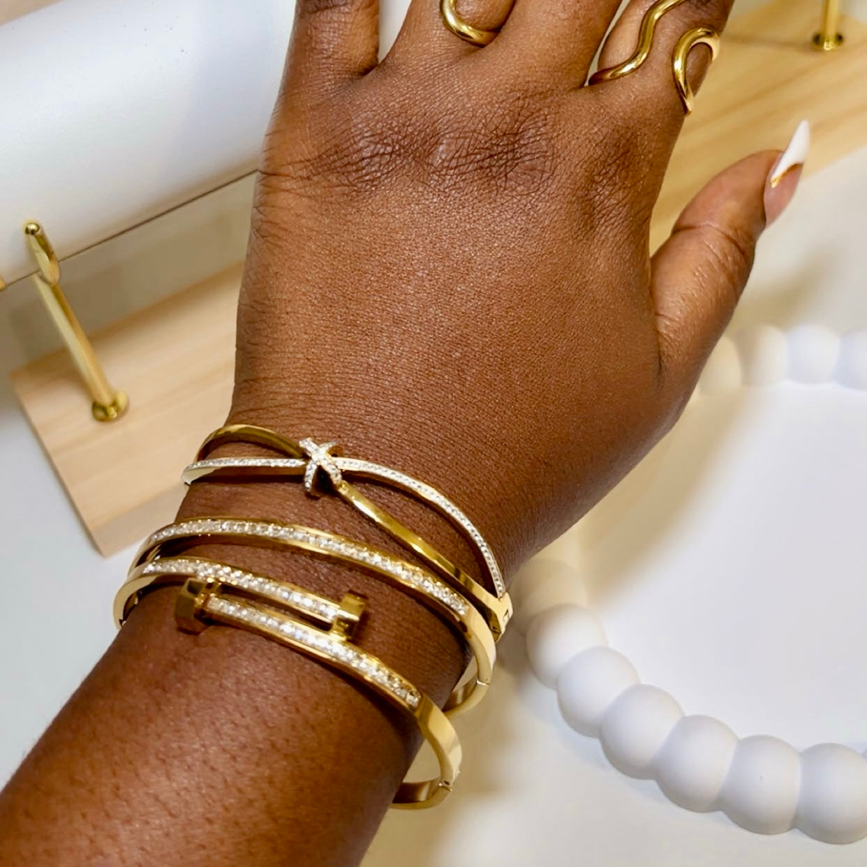 Nelly bracelet stack