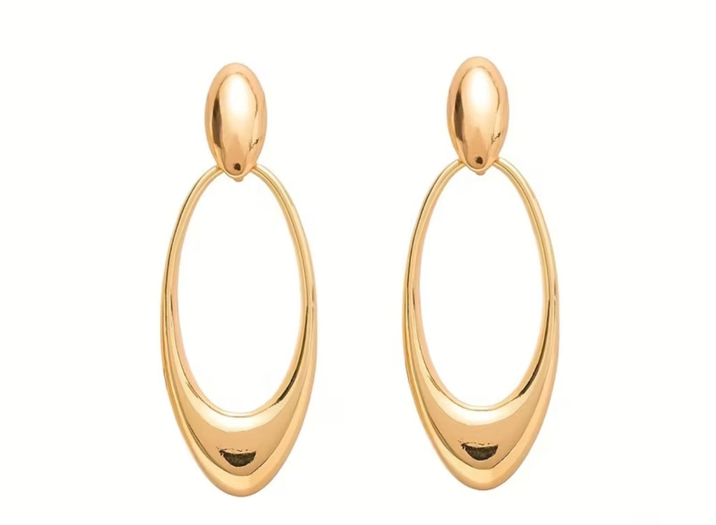 Oval drop earrings