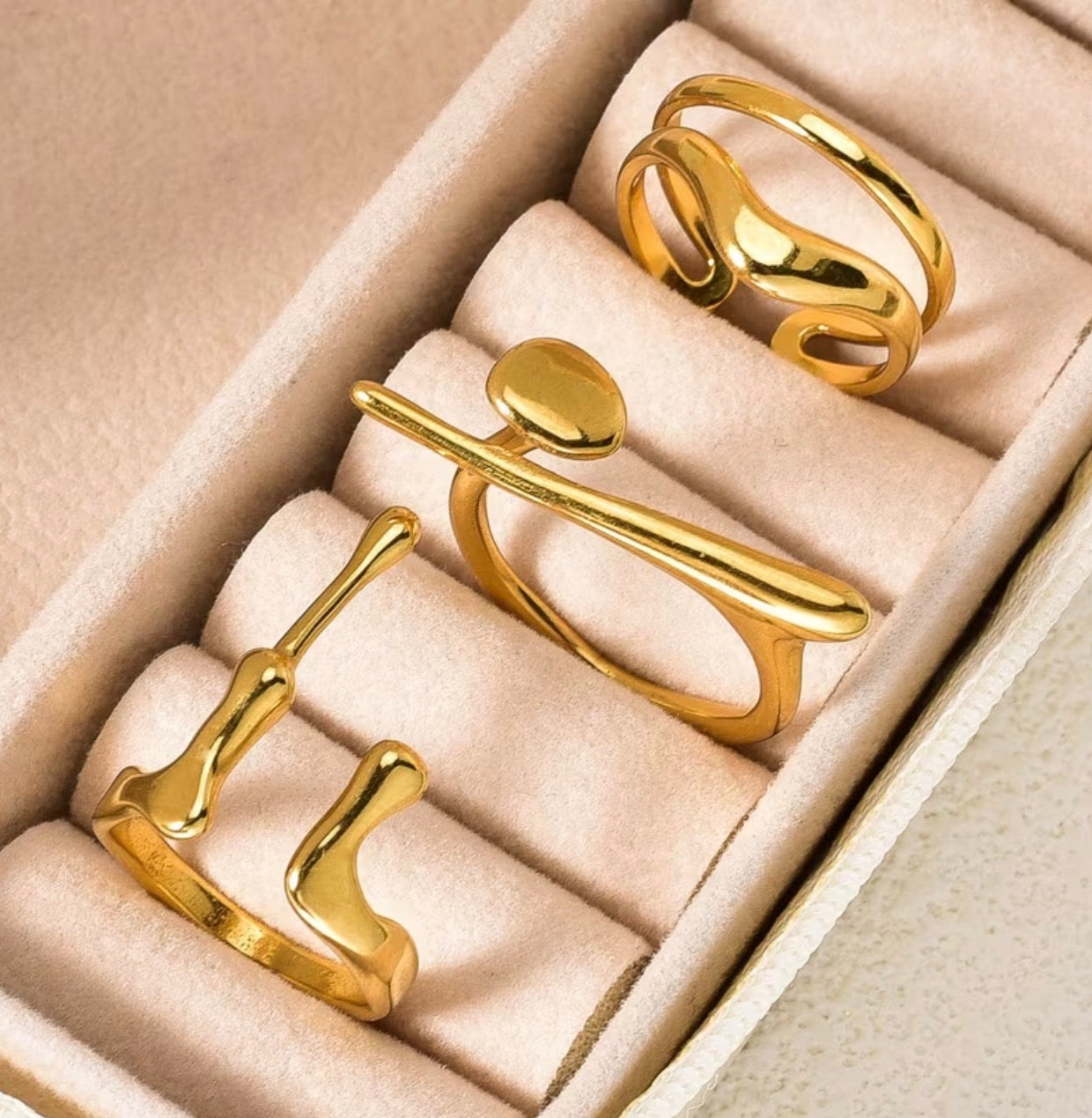 Geometric ring stack