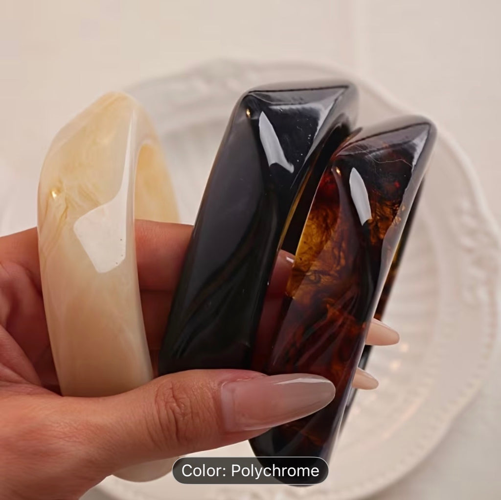 Tiwi acrylic bangle set