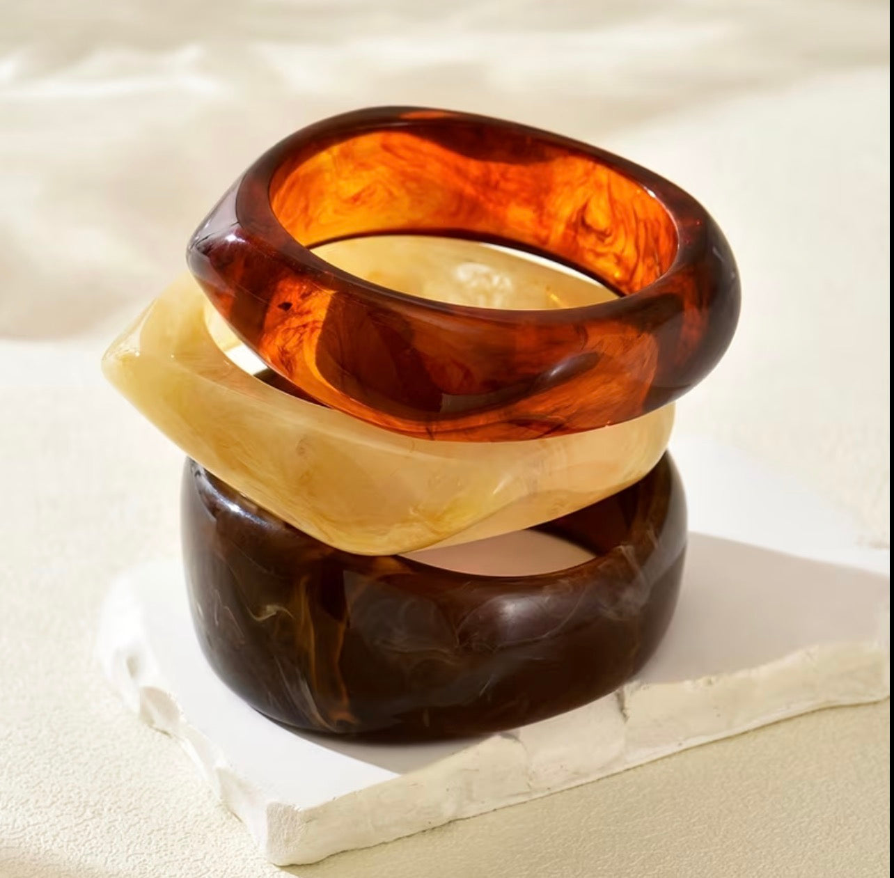 Demi acrylic bangle set